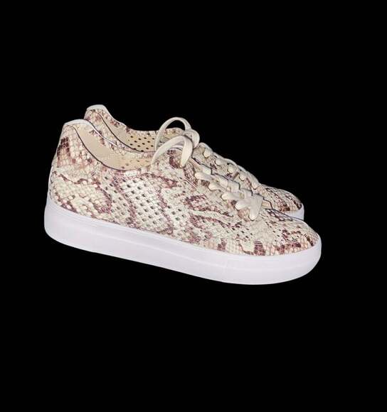 Vince Camuto Karshey Snakeskin Leather Platform Laser Cut Sneakers - Picture 1 of 6